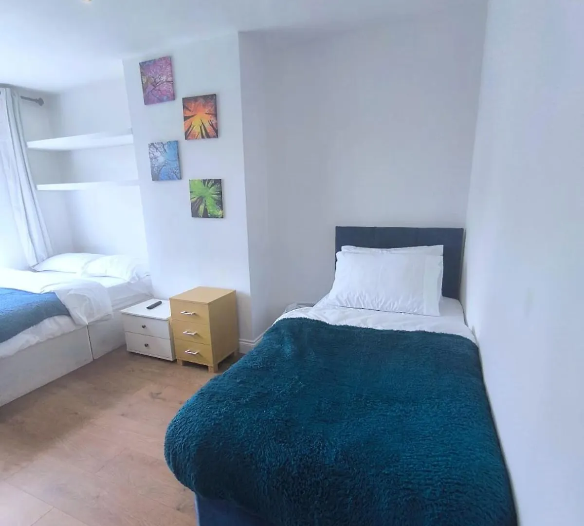 Spacious Triple Bedroom 10 Min From Station Dagenham